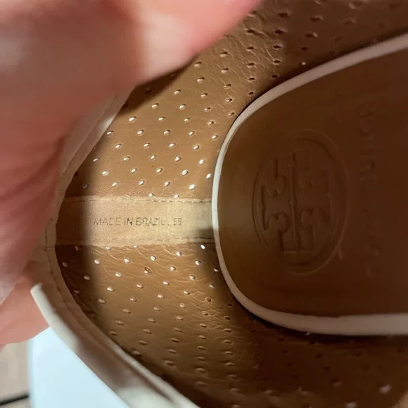 Tory Burch Reva Perforated Leather White Ballet Flats Size 7 - Picture 3 of 12